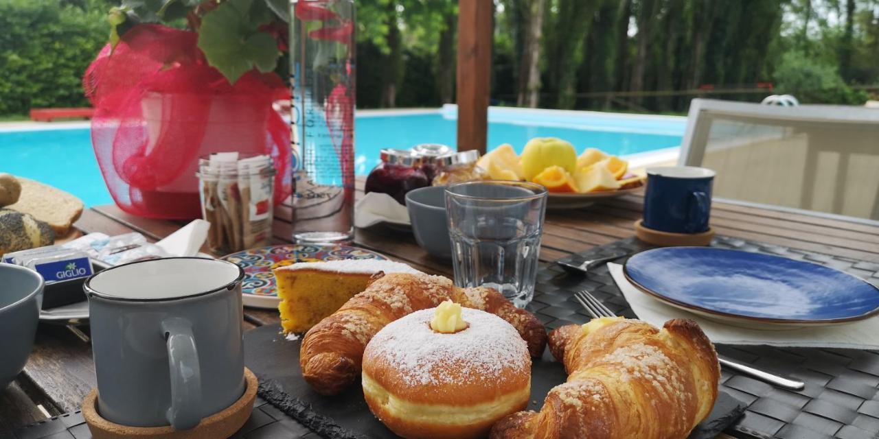 Casale Del Sole Garda Bed & Breakfast Monzambano Luaran gambar