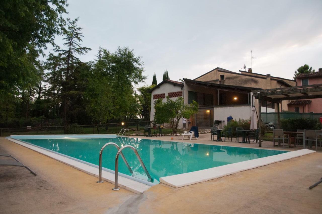 Casale Del Sole Garda Bed & Breakfast Monzambano Luaran gambar
