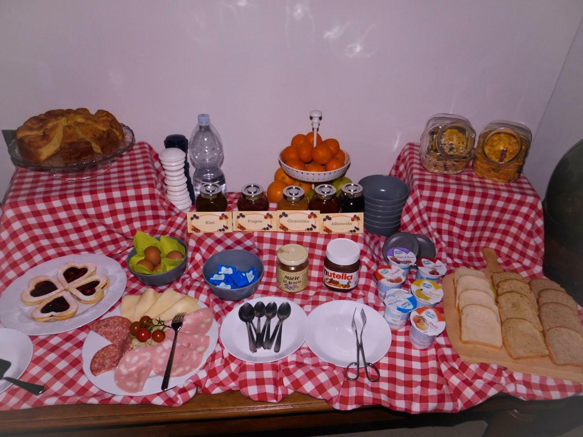 Casale Del Sole Garda Bed & Breakfast Monzambano Luaran gambar