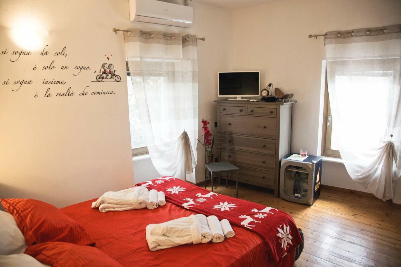 Casale Del Sole Garda Bed & Breakfast Monzambano Luaran gambar